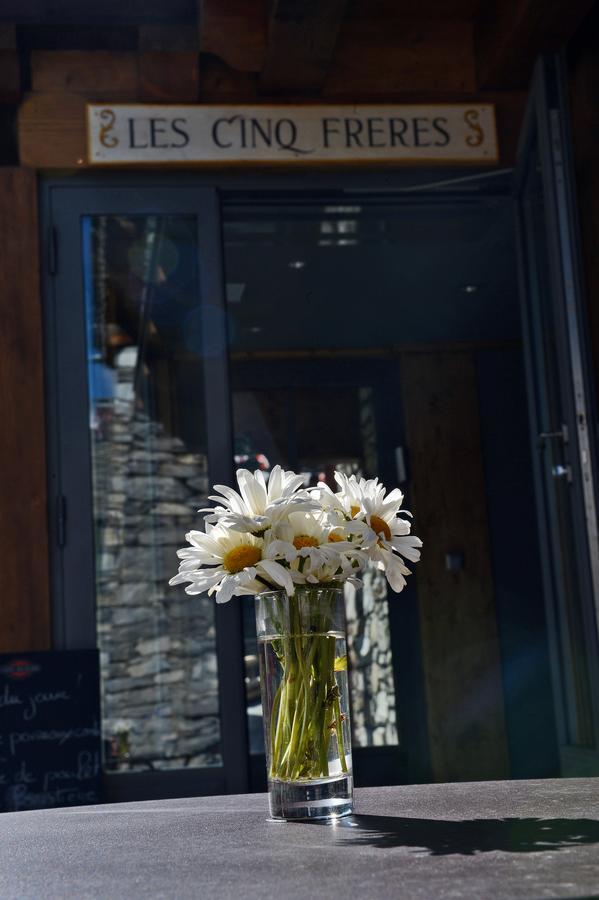 Maison De Famille Les 5 Freres Hotel Val-dʼIsère Екстериор снимка